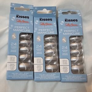 Sally Hansen Kisses Perfect Manicure Set